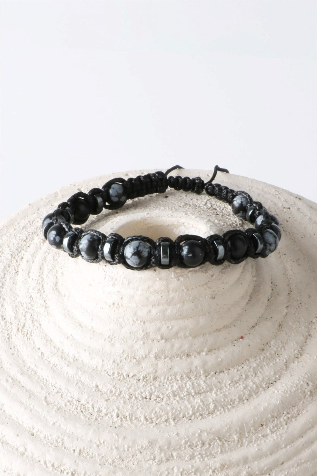 Karlı Obsidyen ve Hematit Doğal Taş Bileklik – İpli, 6 mm Unisex Tasarım