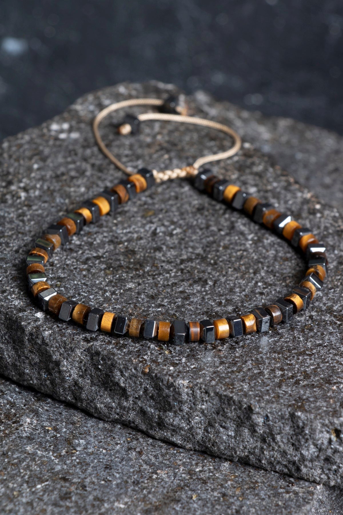 Sertifikalı Kaplan Gözü, Hematit Doğal Taş Makrome Bileklik (SK:366)