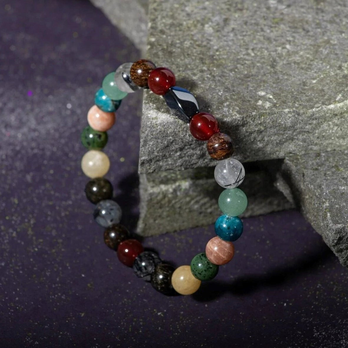 Boğa Burcu Bileklik Bronzit, Golden Obsidyen, Güneş Taşı, Kalsit, Kristal Kuvars, Krizokol, Mavi Apatit, Rutilli Kuvars, Yeşil Aventurin, Yeşim