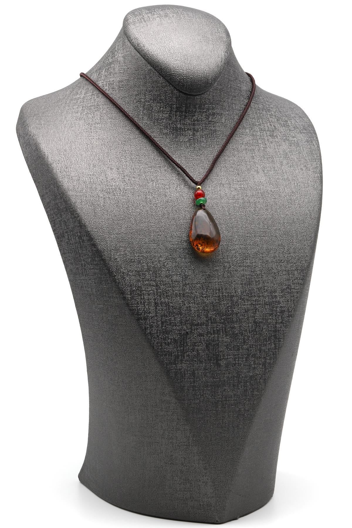 Damla Kehribar Siyah İpli Kolye – 17 × 27 mm | 41 cm | 4,8 gr