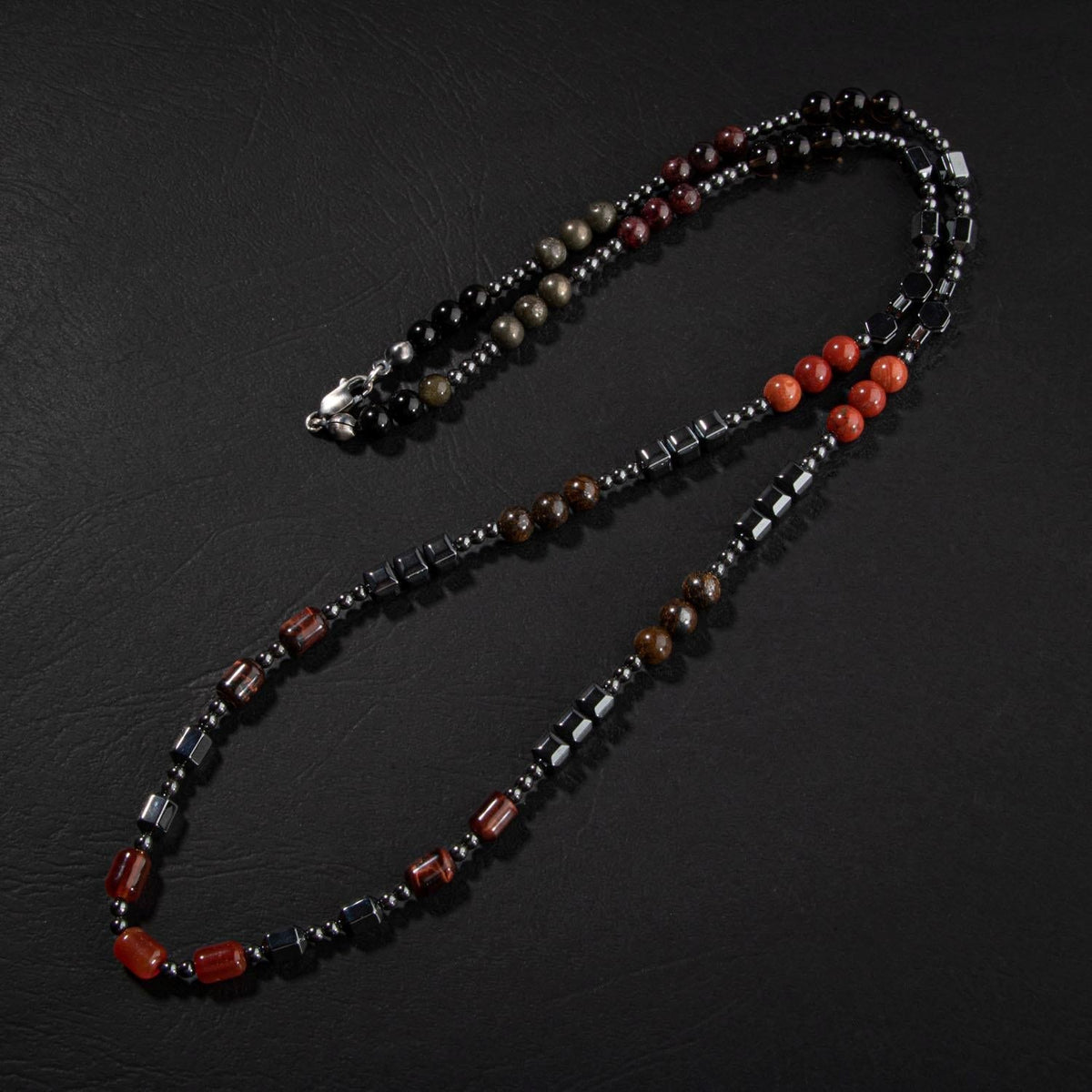 Obsidyen, Pirit, Dumanlı Kuvars, Jasper, Bronzit, Kaplan Gözü, Kırmızı Akik, Lal Taşı & Hematit Doğal Taş Erkek Tasarım Kolye – Özel Tasarım (70 cm)