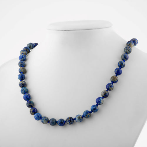 Lapis Lazuli Doğal Taş Kolye – 8 mm Düğümlü, Unisex Tasarım (50 cm)