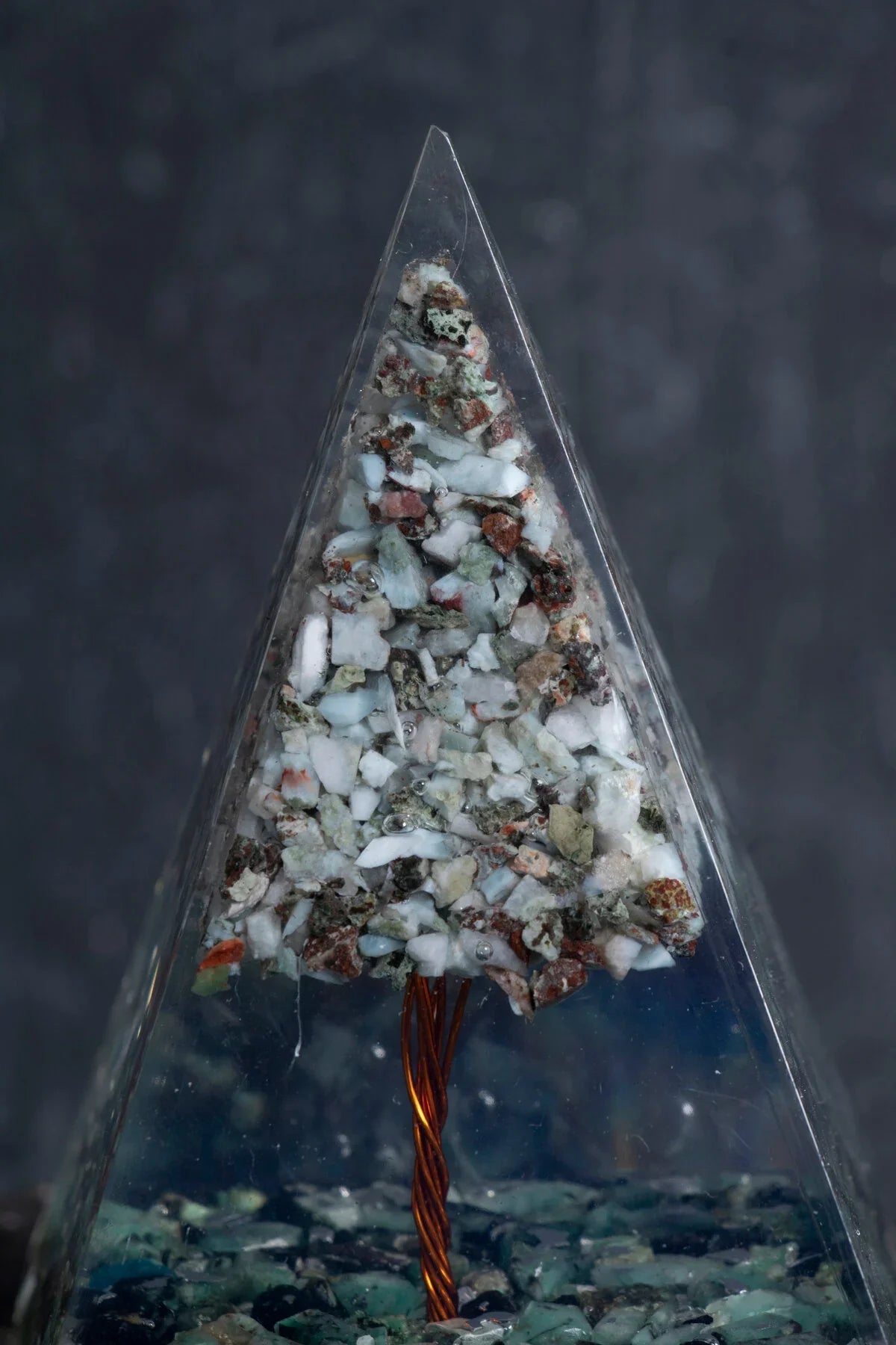Sertifikalı Larimar & Zümrüt Ağaçlı Piramit