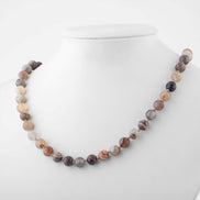 Botswana Akiği 8 mm Düğümlü Doğal Taş Kolye – Unisex El İşçiliği (50 cm)
