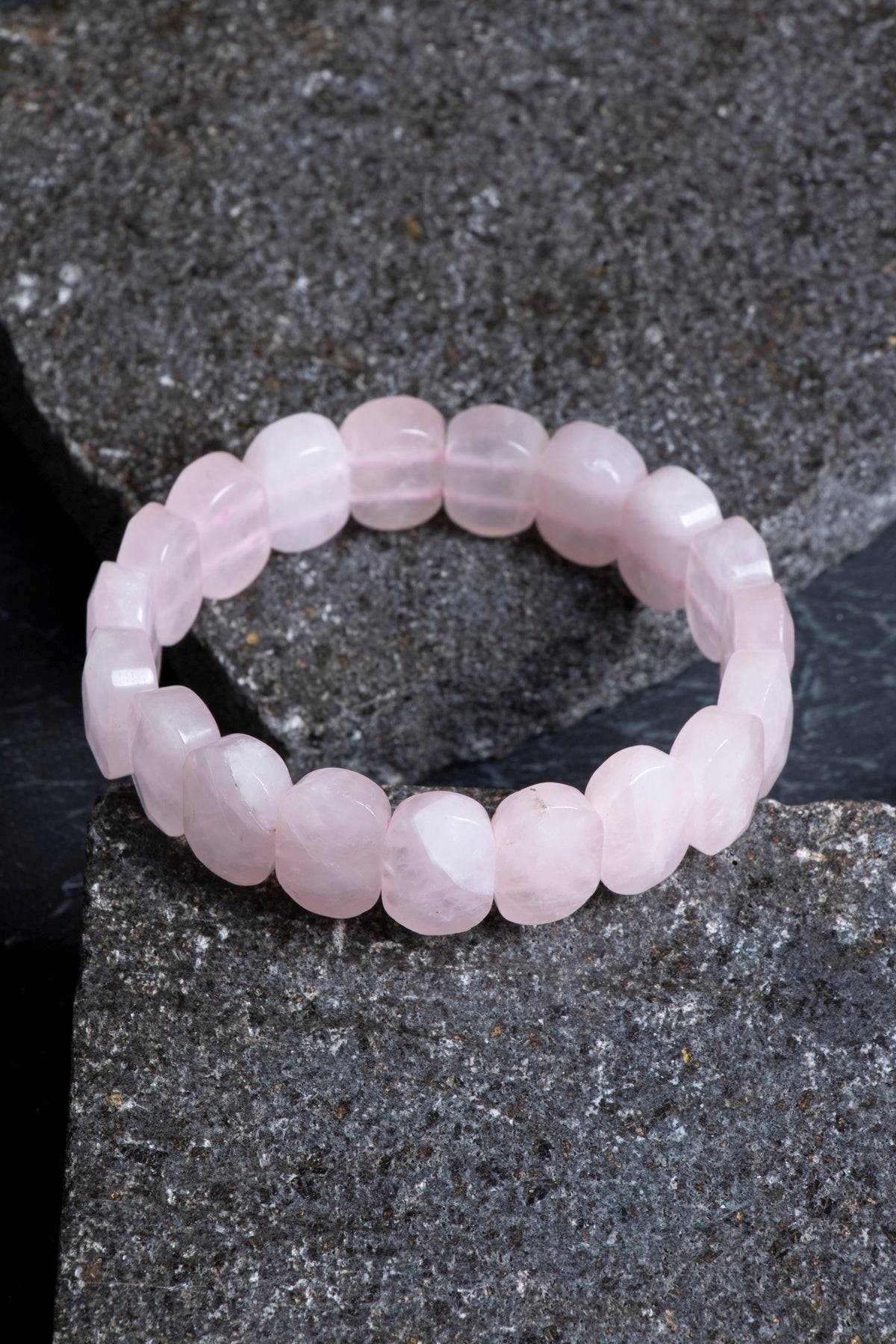 Pembe Kuvars Geniş Kesim Doğal Taş Bileklik