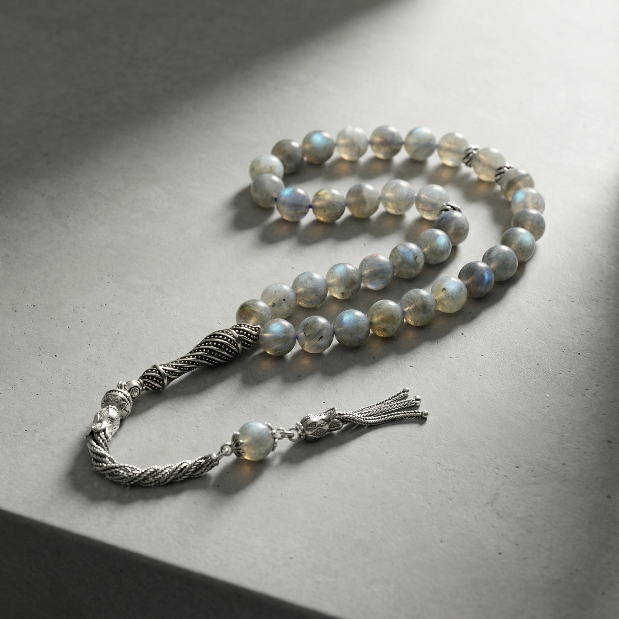 Labradorit Doğal Taş Tesbih – 925 Ayar Gümüş – 8 mm Küre Kesim