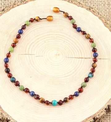 Doğal Taş Bebek Kolye – Yeşim, Lapis, Kehribar, Kaplan Gözü & Krizokol