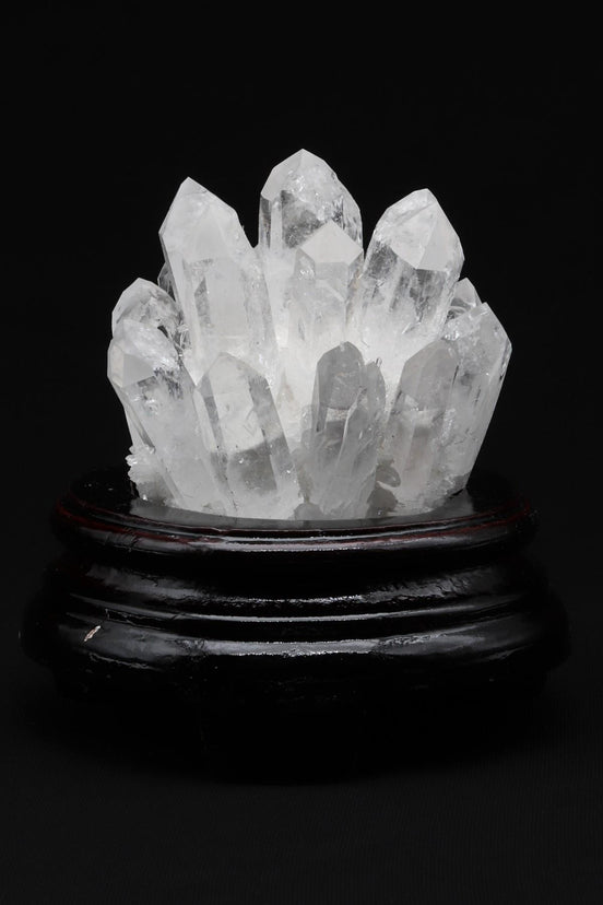 Kristal Kuvars Doğal Taş Standlı Parça – 10 × 10 cm | 456 gr