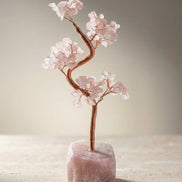 Pembe Kuvars Doğal Taş Tel Sarmalı Ağaç – 5,2 × 22 cm | 224,8 gr