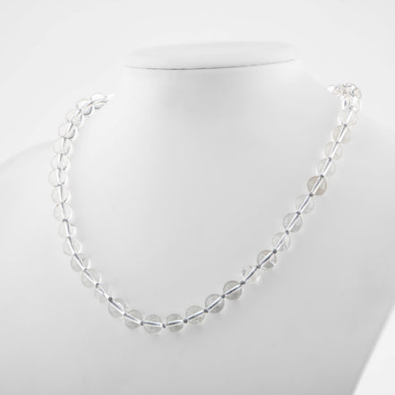 Kristal Kuvars Doğal Taş Kolye – 8 mm Düğümlü, Unisex Tasarım (50 cm)