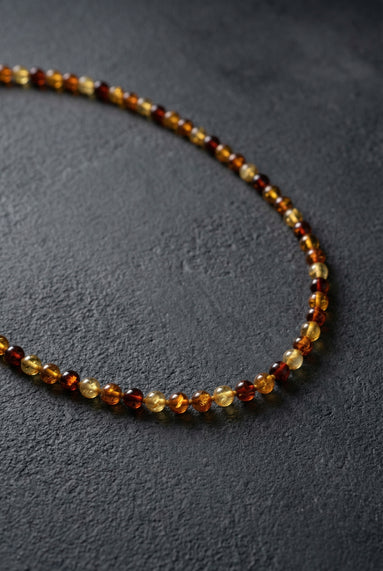 Sertifikalı Kaya Damla Kehribar 4 mm Kolye – 45 cm