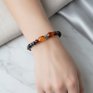 Kehribar, Şungit (Shungite) ve Hematit Doğal Taş Bileklik – 6 mm Misinalı, Unisex Tasarım