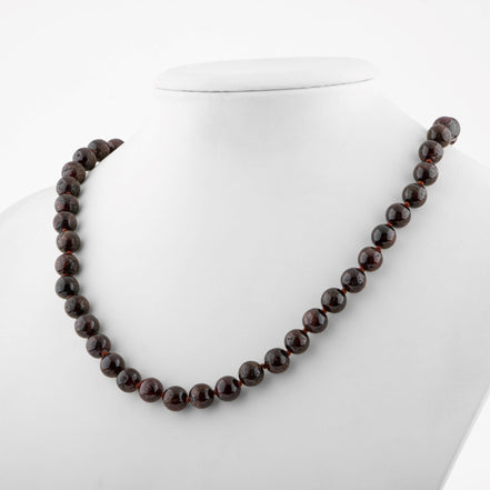 Bordo Granat (Lal) Doğal Taş Kolye – 8 mm Düğümlü, Unisex Tasarım (50 cm)