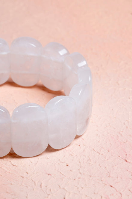Kristal Kuvars Geniş Kesim Doğal Taş Bileklik – Unisex Şık Tasarım (9 x 14 mm Özel Kesim)