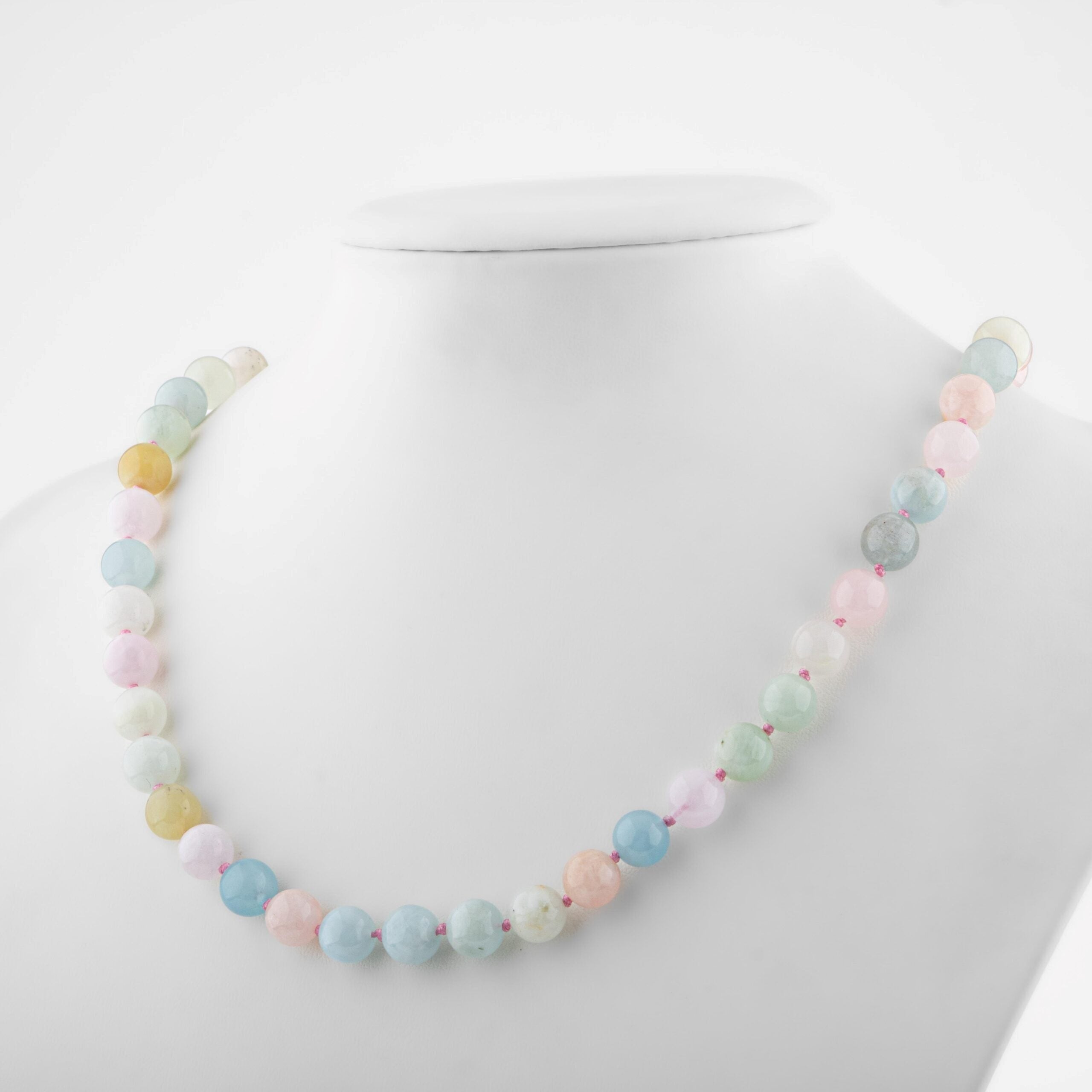 Heliodor Doğal Taş Kolye – 8 mm Düğümlü, Unisex Tasarım (50 cm)