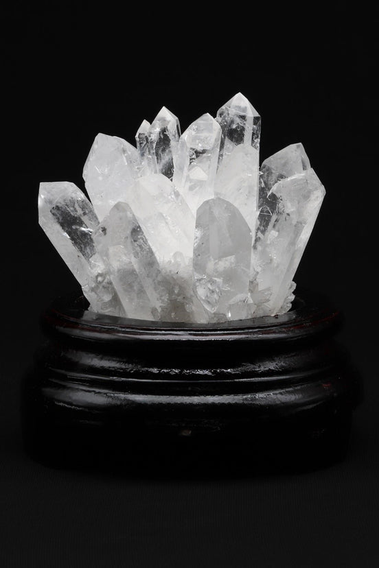 Kristal Kuvars Doğal Taş Standlı Parça – 10 × 10 cm | 488 gr
