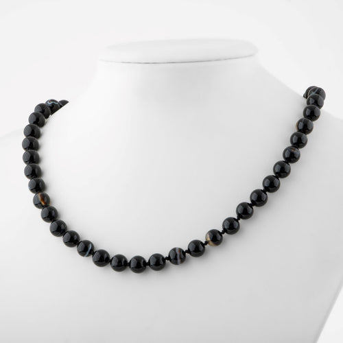 Siyah Göz Akik Doğal Taş Kolye – 8 mm Düğümlü, Unisex Tasarım (50 cm)