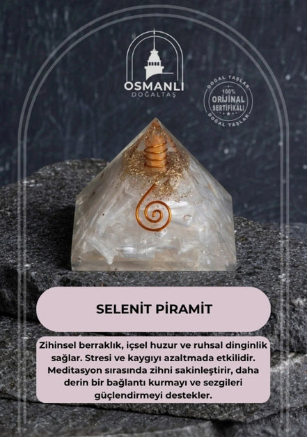 Selenit Piramit