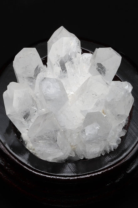 Kristal Kuvars Doğal Taş Standlı Parça – 10 × 10 cm | 429 gr
