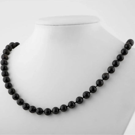 Nuummite 8 mm Düğümlü Doğal Taş Kolye