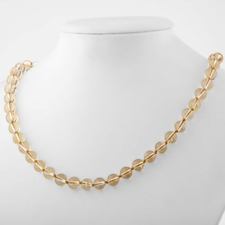 Sitrin Doğal Taş Kolye – 8 mm Düğümlü, Unisex Tasarım