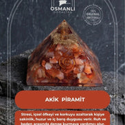 Akik  Piramit