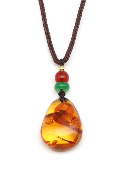 Damla Kehribar Siyah İpli Kolye – 18 × 26 mm | 38 cm | 4 gr