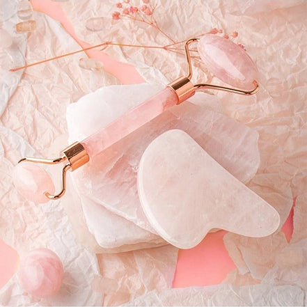 Pembe Kuvars Taşı Masaj Takımı - Roller ve Gua Sha Kalpli Set