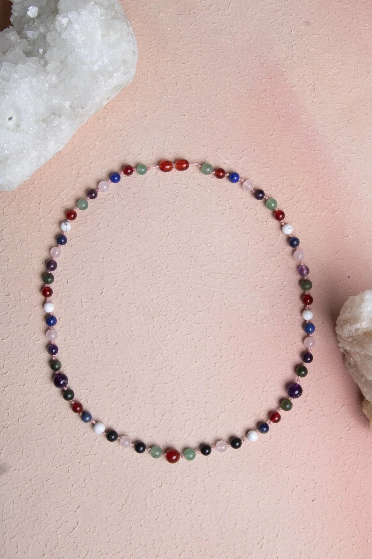 Kırmızı Akik, Yeşil Aventurin, Lapis, Pembe Kuvars, Ametist, Havlit, Yeşim, Shungite Kız Öğrenci Kolye
