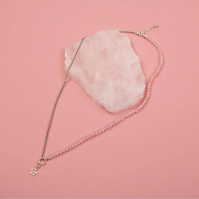 Pembe Kuvars Doğal Taş Gümüş Çiçekli Kolye - 50cm