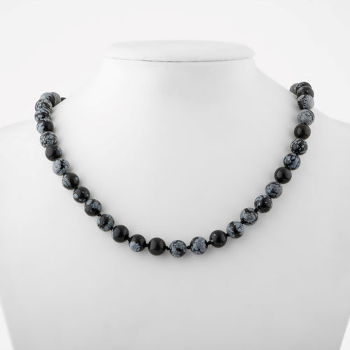 Karlı Obsidyen Doğal Taş Kolye – 8 mm Düğümlü, Unisex Tasarım (50 cm)
