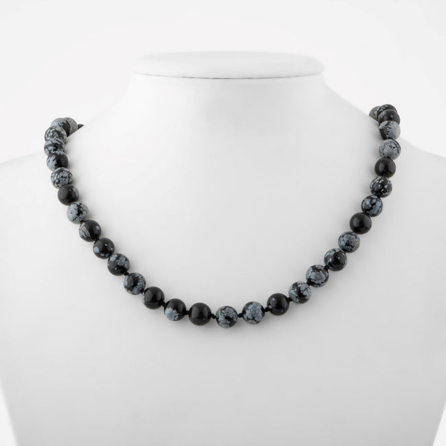 Karlı Obsidyen Doğal Taş Kolye – 8 mm Düğümlü, Unisex Tasarım (50 cm)
