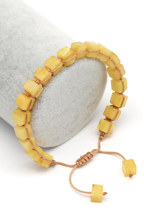 Damla Kehribar Makrome Örme Bileklik – 6 × 6 mm | 5,2 gr | 20 cm