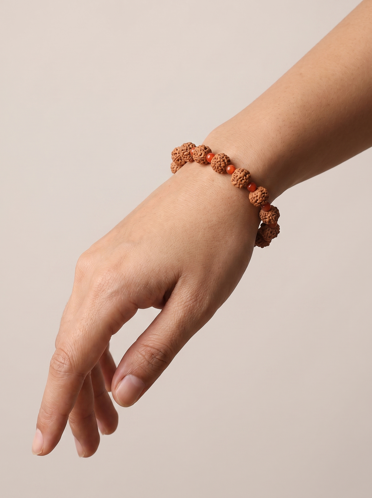 Rudraksha - Madagaskar Akik Doğal Taş Bileklik